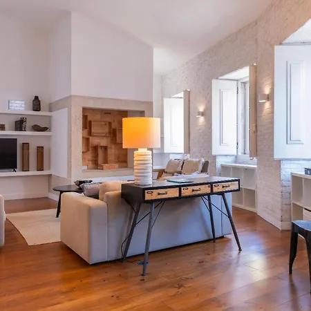 Charming 3bdr Duplex In Center By Lovelystay Apartament Lizbona
