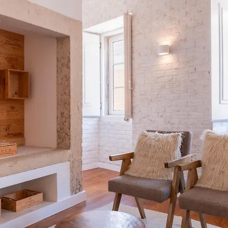 Charming 3bdr Duplex In Center By Lovelystay Apartament