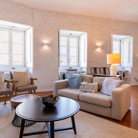 Charming 3bdr Duplex In Center By Lovelystay Apartament Lizbona