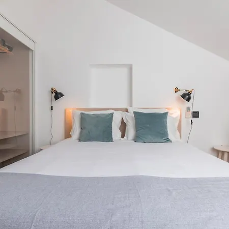 Charming 3bdr Duplex In Center By Lovelystay Lizbona