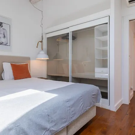 Apartament Charming 3bdr Duplex In Center By Lovelystay Lizbona