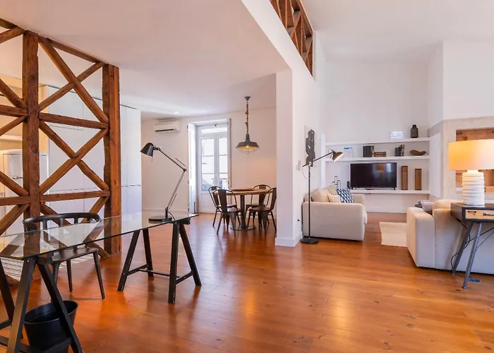 Daire Charming 3bdr Duplex In Center By Lovelystay