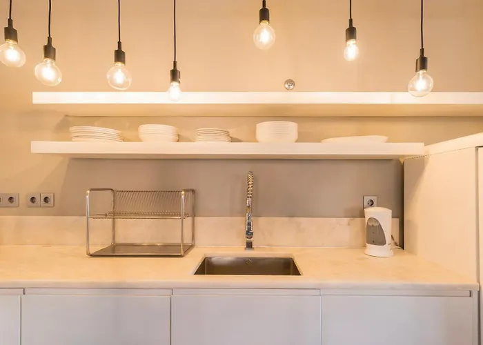 Charming 3bdr Duplex In Center By Lovelystay Daire *