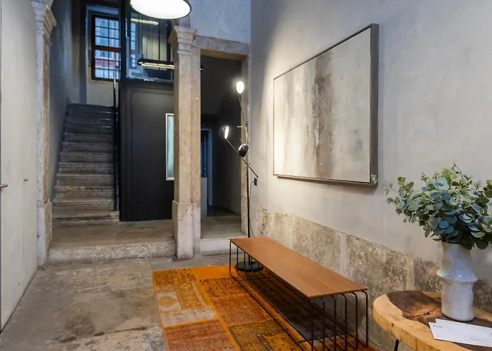 Charming 3bdr Duplex In Center By Lovelystay Lisboa