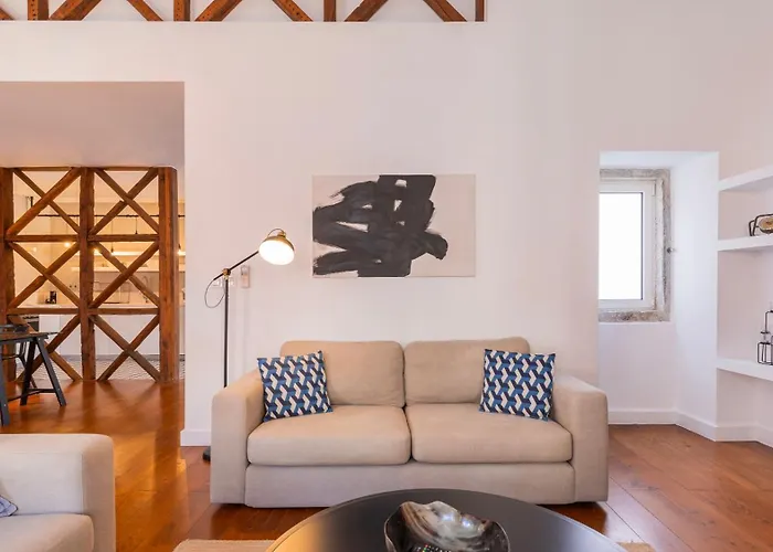 Charming 3bdr Duplex In Center By Lovelystay Daire *