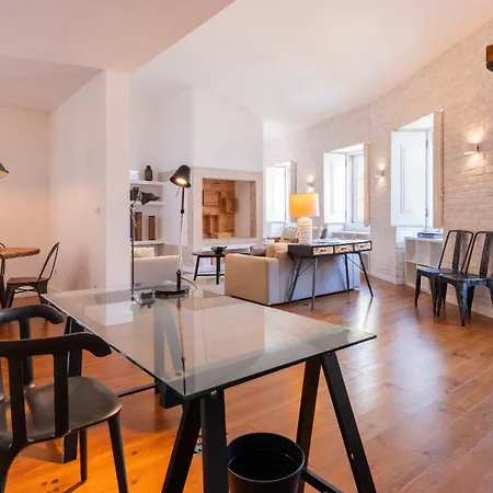 Lejlighed Charming 3bdr Duplex In Center By Lovelystay *